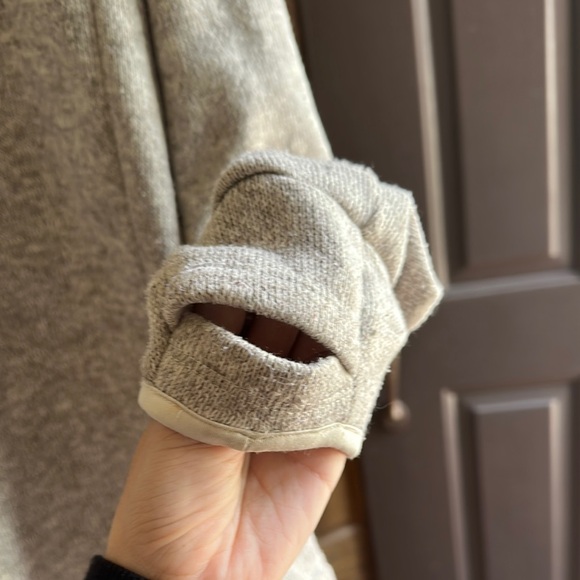 Like NEW Budweiser Zip Up! - Picture 6 of 6